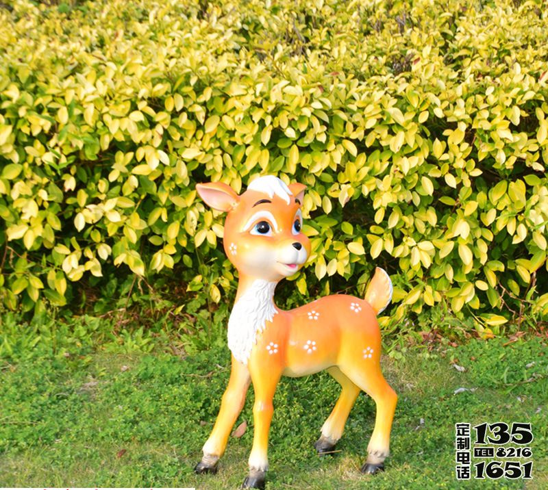 動(dòng)物園景區(qū)玻璃鋼彩繪卡通梅花鹿雕塑 動(dòng)物園景區(qū)玻璃鋼彩繪卡通梅花鹿雕塑