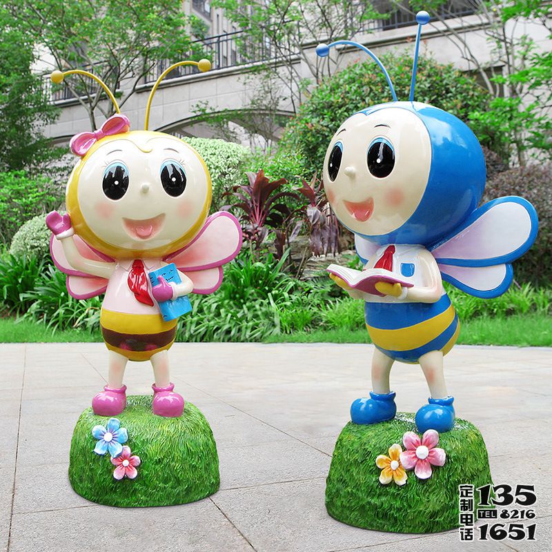 公園小區(qū)廣場(chǎng)擺拿書(shū)玻璃鋼卡通蜜蜂雕塑 公園小區(qū)廣場(chǎng)擺拿書(shū)玻璃鋼卡通蜜蜂雕塑