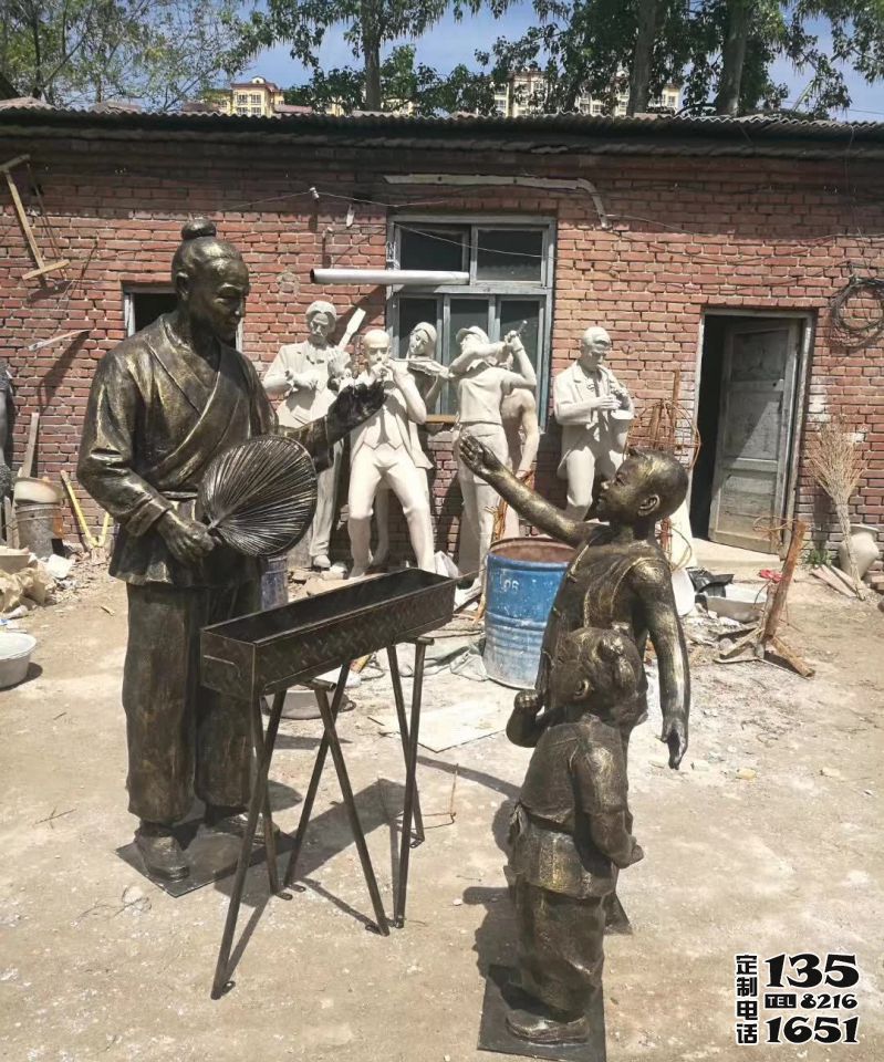 城市街頭賣烤串人物玻璃鋼仿銅雕塑 城市街頭賣烤串人物玻璃鋼仿銅雕塑